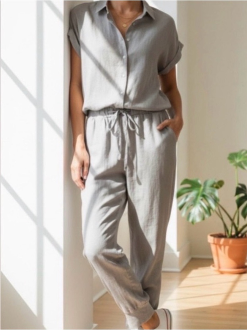 Saks Fifth Avenue Women’s 2pc 100% Linen Light Gray Jogger Set M/L